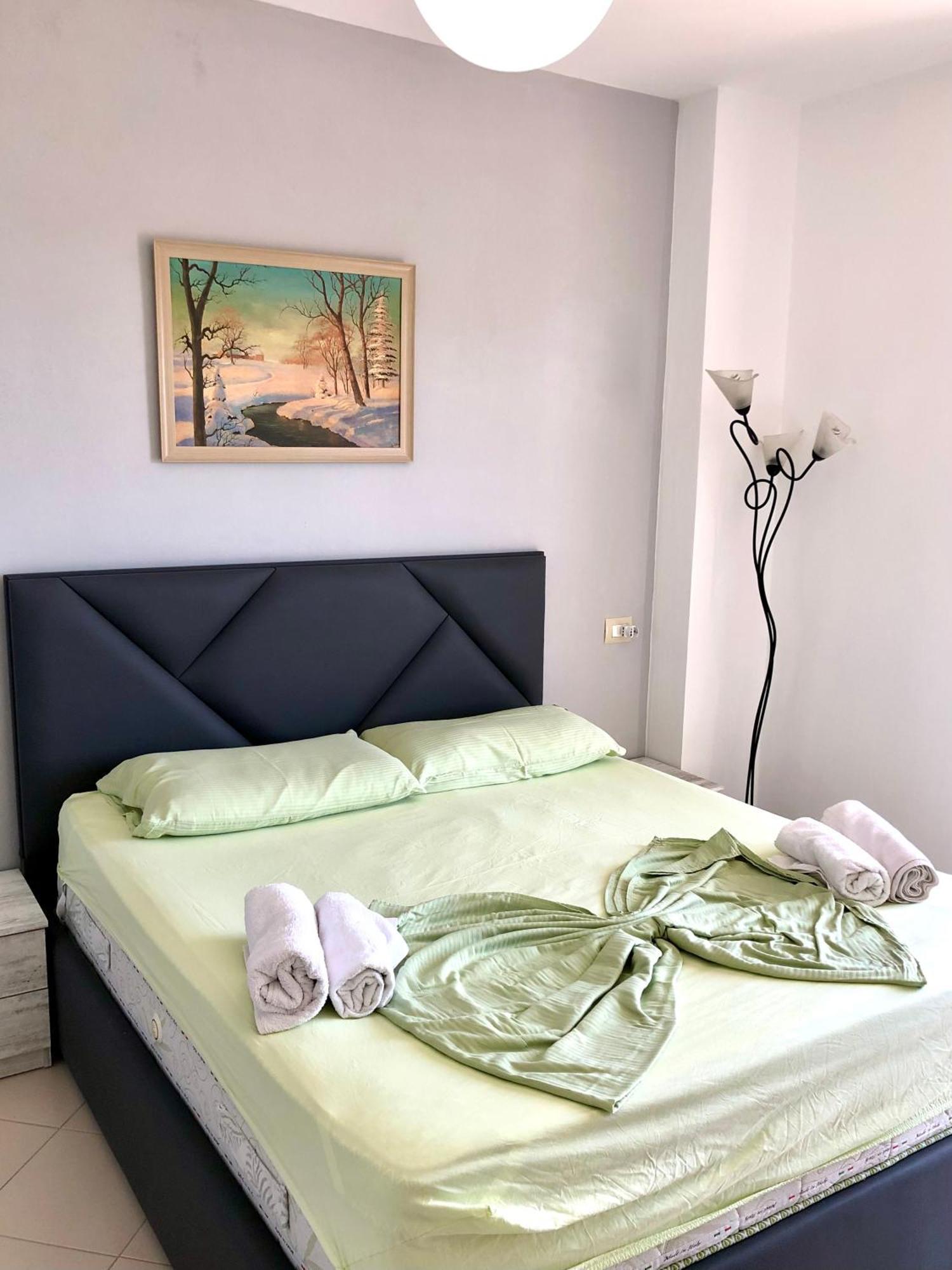Beach Apartments Durrës Eksteriør billede