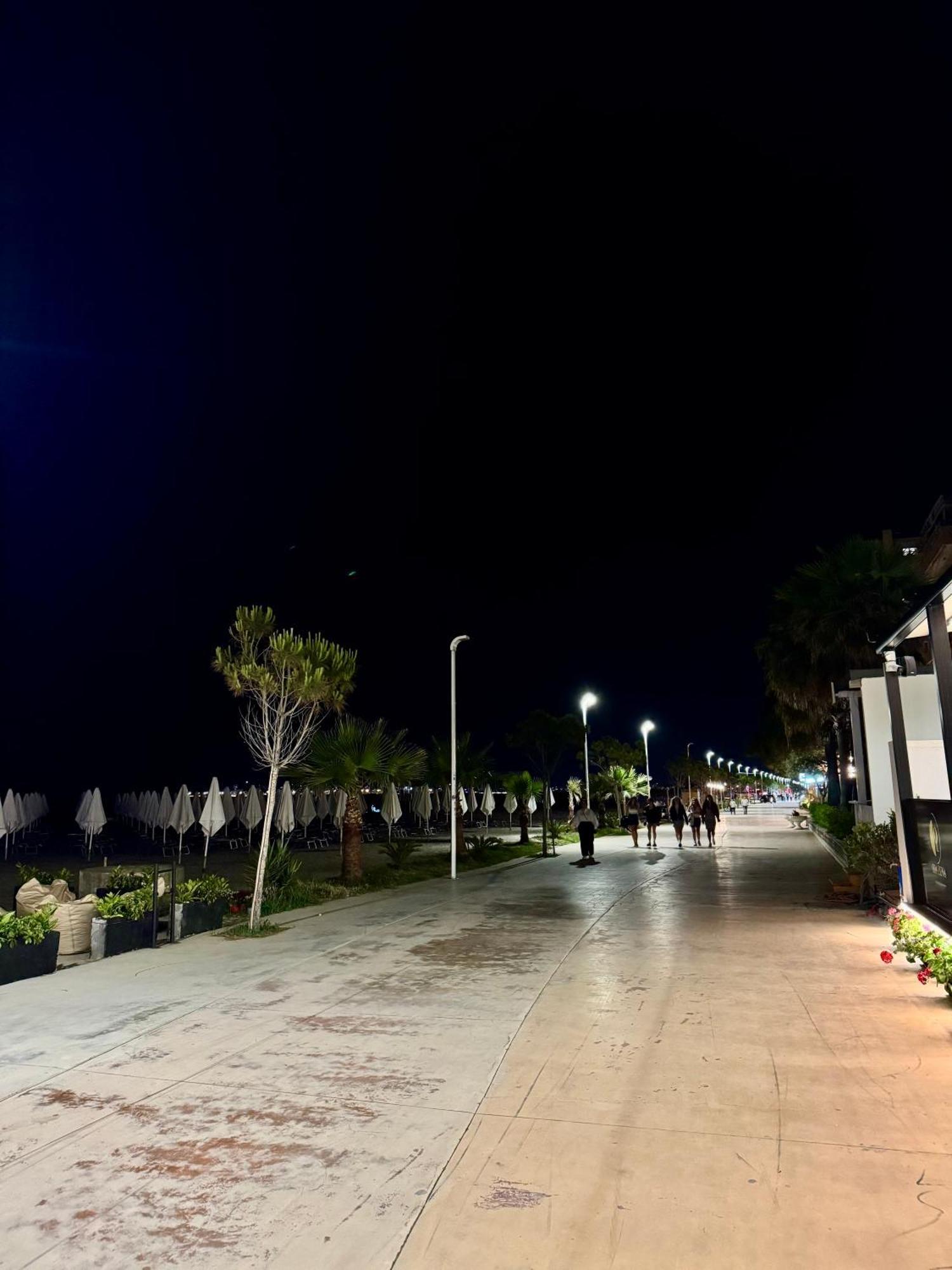 Beach Apartments Durrës Eksteriør billede